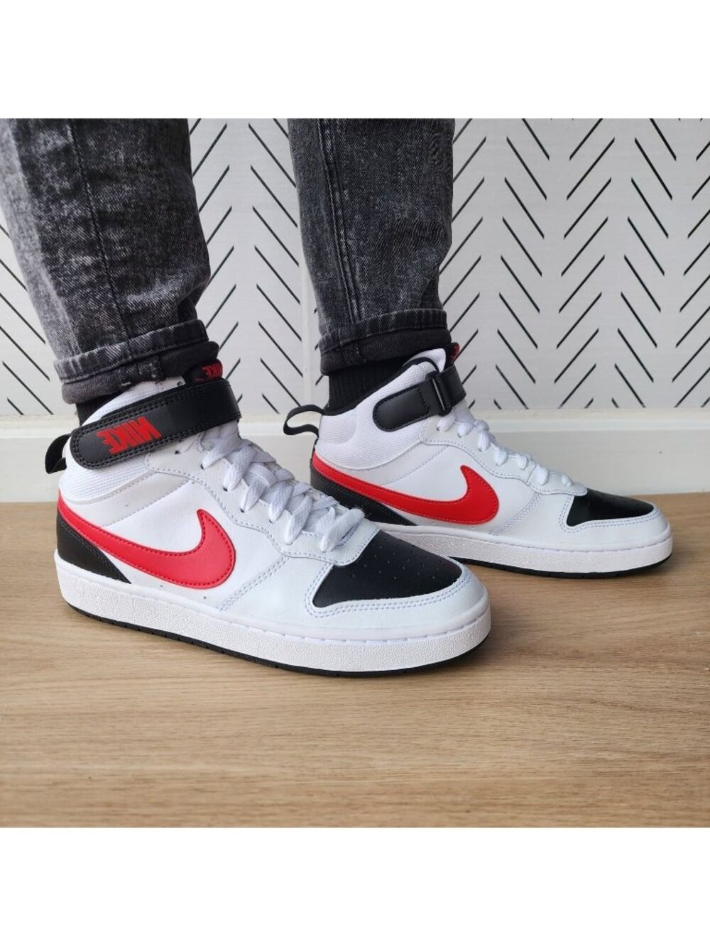 ⭐Nike Court Borough Mid 2 5.5Y Big Kid Shoes White Red School Sneaker CD7782-110